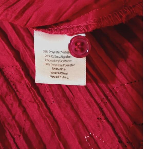 ST. JOHN'S BAY Crinkle Short Sleeve Blouse Top Plus 1X Red Floral‎ Career Travel - Picture 7 of 9